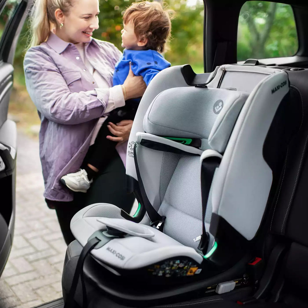 Maxi Cosi Titan Pro iSize (authentic gray)