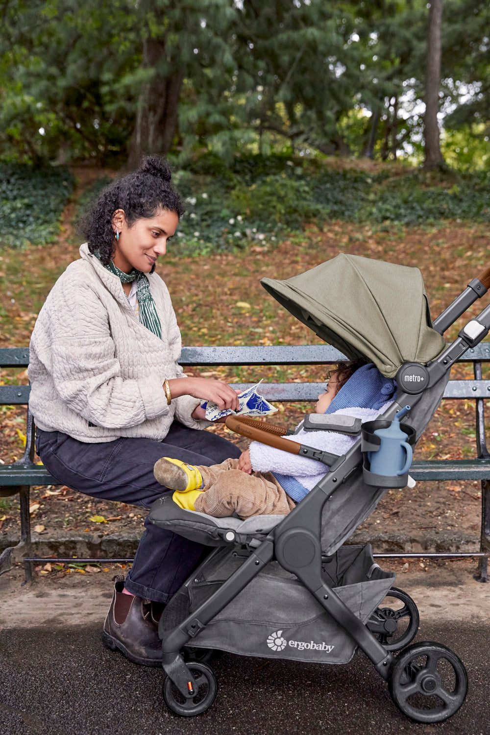Ergobaby Metro+ Deluxe (Empire Green) - exhibitor sales