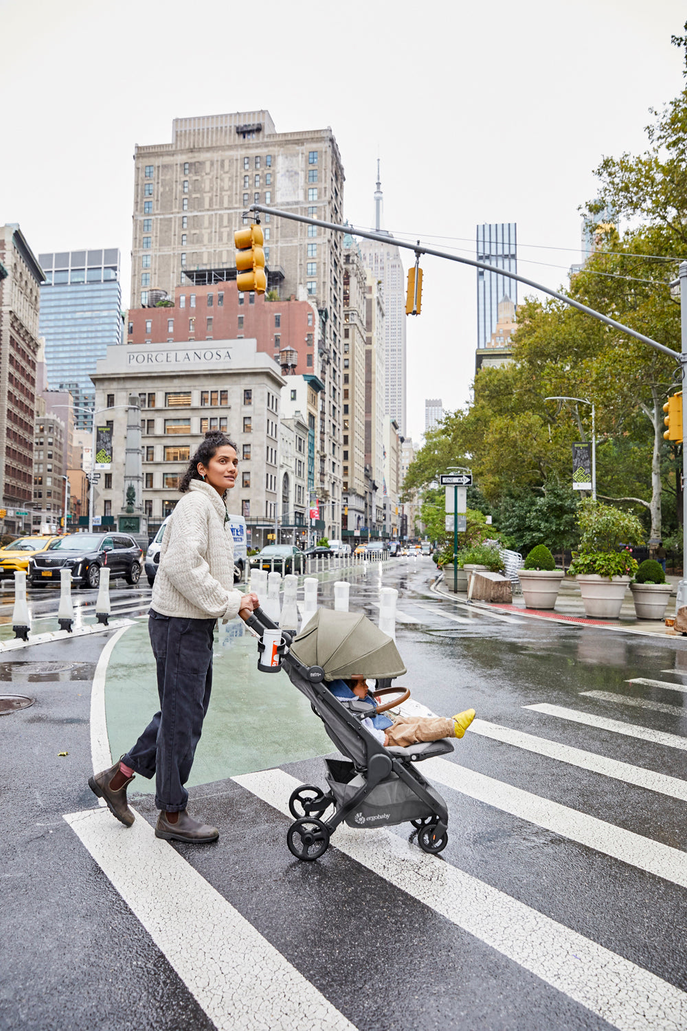 Ergobaby Metro+ Deluxe (Empire Green) - exhibitor sales